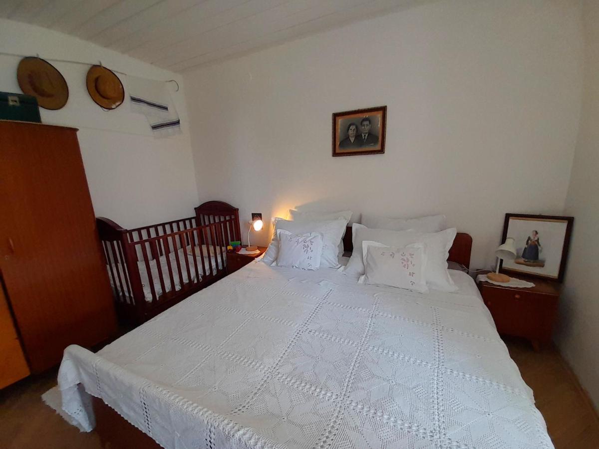 Dida Roko, Rustikalni Apartman S Terasom Kaštela Esterno foto