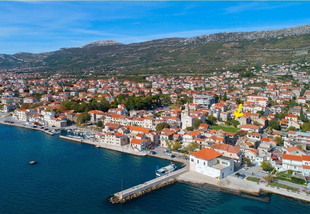 Dida Roko, Rustikalni Apartman S Terasom Kaštela Esterno foto