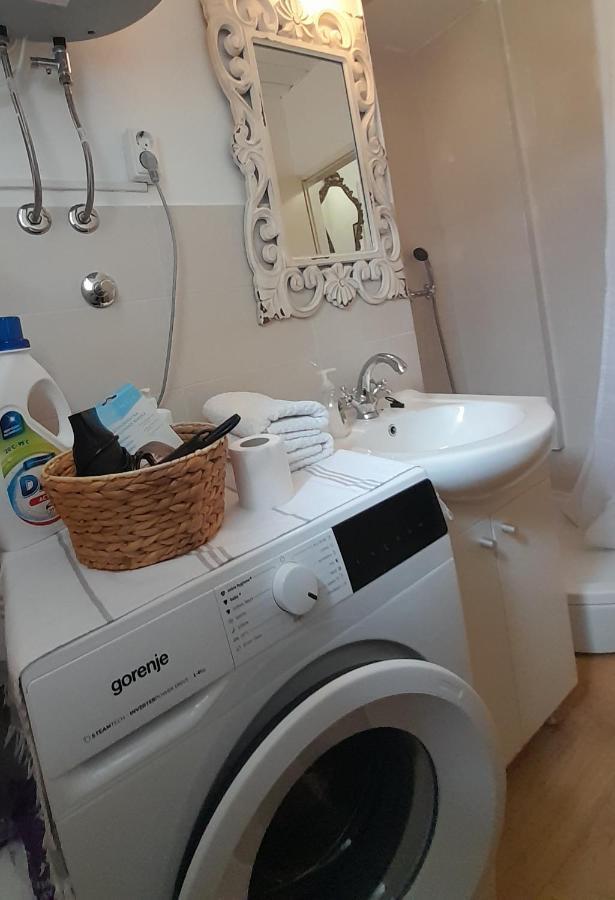 Dida Roko, Rustikalni Apartman S Terasom Kaštela Esterno foto